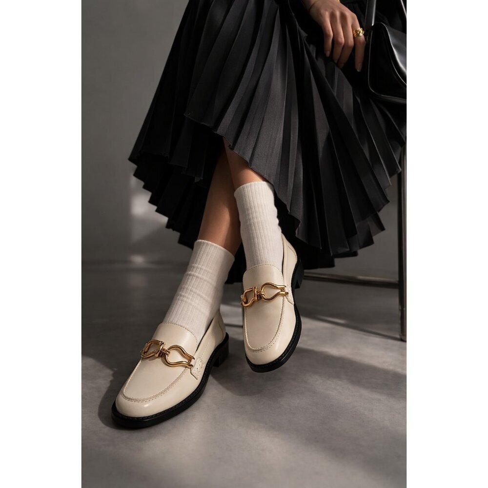 ZARA White Leather Horsebit Loafers Women EU 39 US 8. 5 Gold Buckle AIRFIT Flat